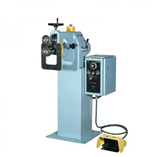 Motorový obrubovací stroj SEMET XBC 100/400M