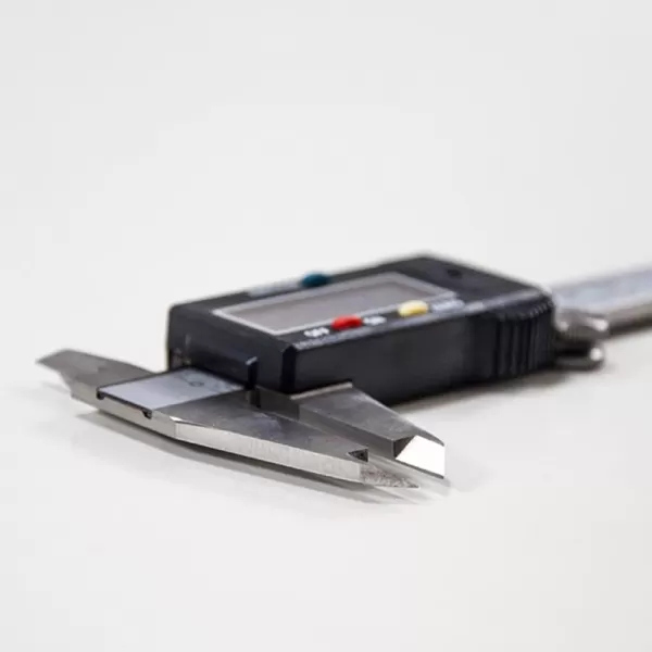 Měřítko posuvné digitální 150mm rozlišení 0,01mm XTline XT130430